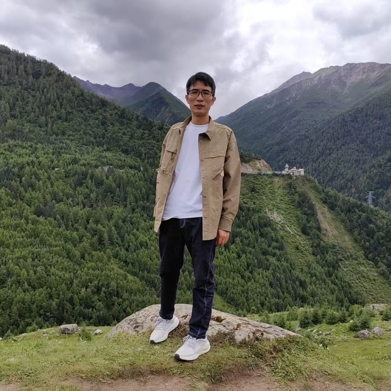 陈洪